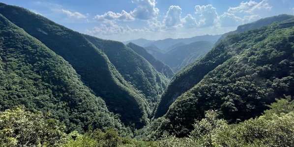 Wuling Mountain Grand Rift Valley, Fuling District, Chongqing