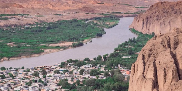 景泰县黄河石林全景