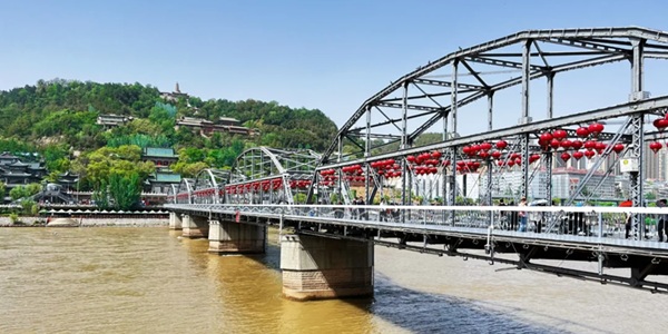 兰州城关区黄河风情线及中山桥全景