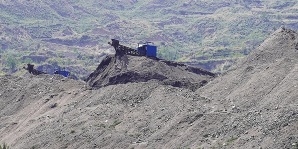 红古区窑街煤田工业遗址全景