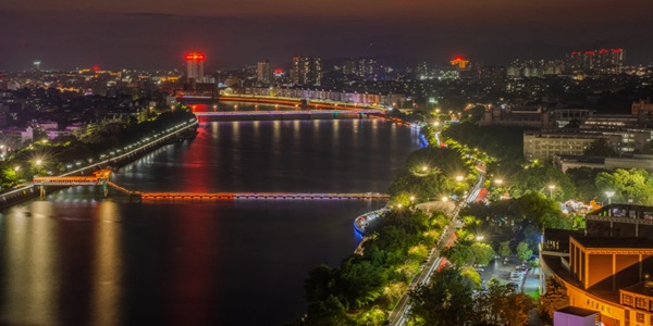 梅江两岸夜景全景图