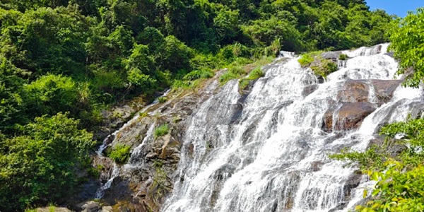 深圳坪山区马峦山自然风光