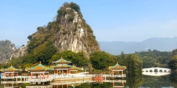 肇庆端州区七星岩风景