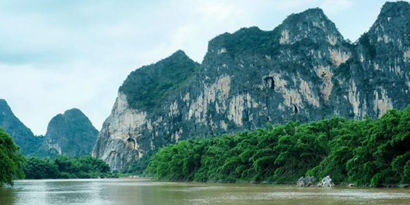 崇左宁明县花山岩画风光
