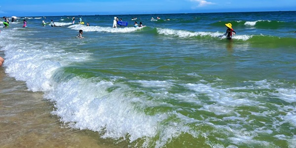 防城港港口区白浪滩海滨景区