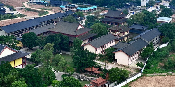 贵港港南区南山寺景区