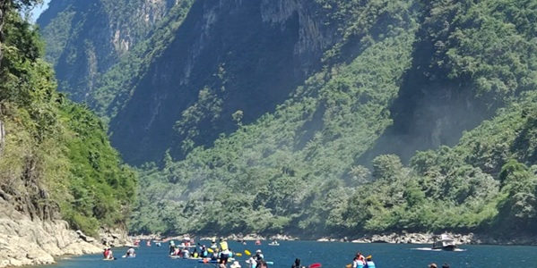 河池天峨县龙滩大峡谷