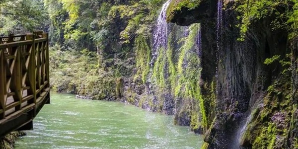 开阳南江大峡谷