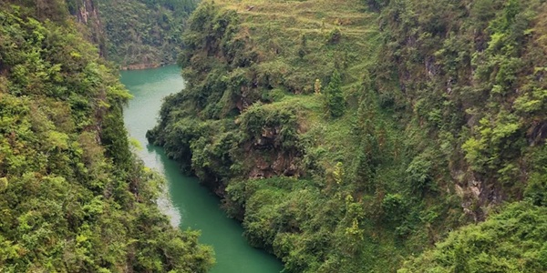 岑巩县龙鳌河风光