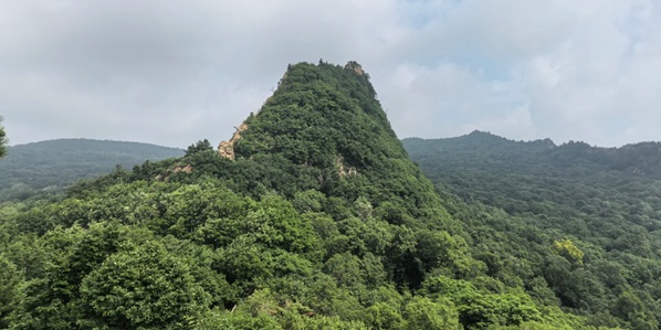 木兰县鸡冠山云海景观