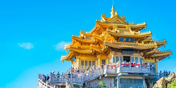 栾川老君山金顶道观群云海