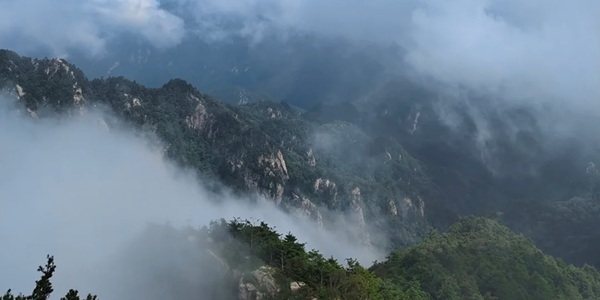 嵩县白云山云海日出景观