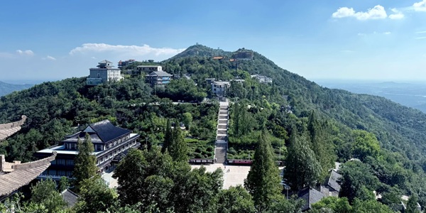 武汉黄陂区木兰山全景