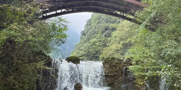 襄阳保康县五道峡全景