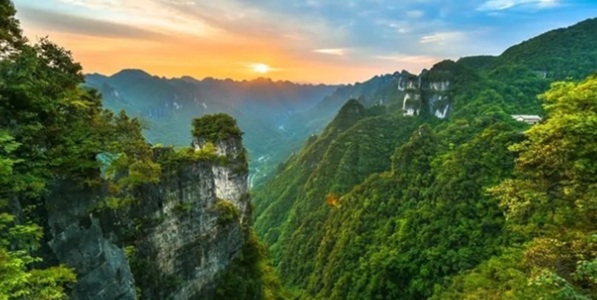 宜昌五峰县柴埠溪大峡谷风光