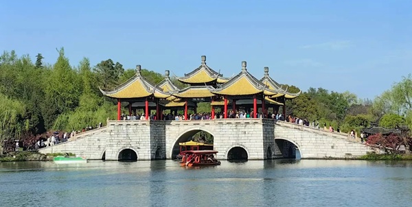 邗江区瘦西湖五亭桥美景