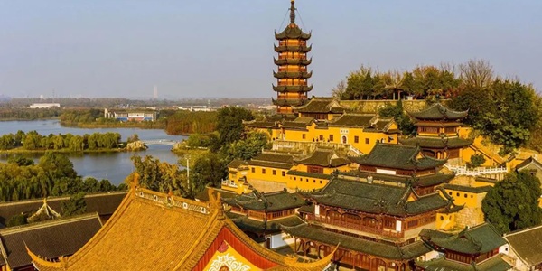 镇江润州区金山寺全景图