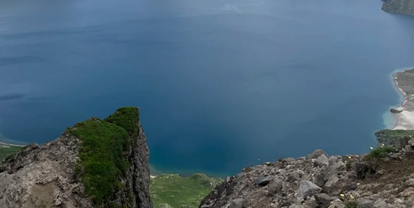 长白县长白山南坡天池景观