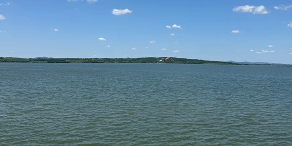财湖湿地风光全景