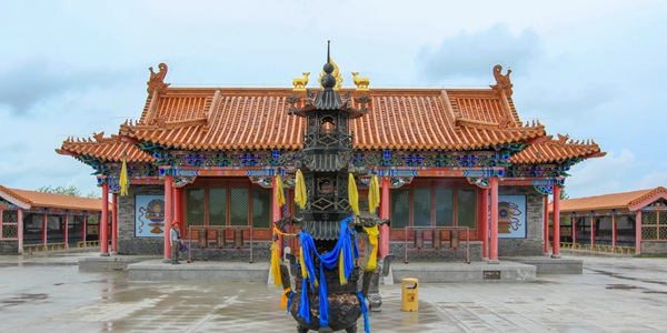 新巴尔虎左旗甘珠尔庙