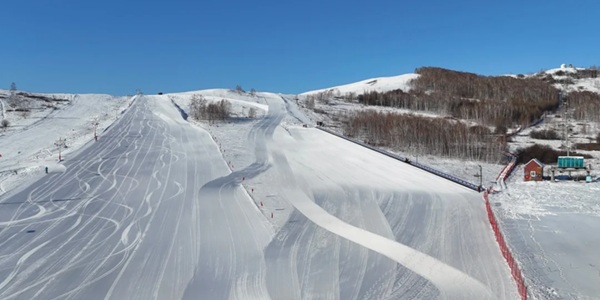 牙克石凤凰山滑雪场景观