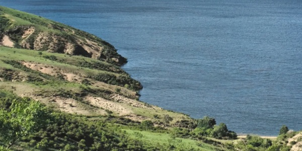 多伦湖与周边草原风光