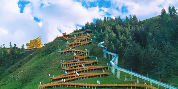 祁连卓尔山全景风光