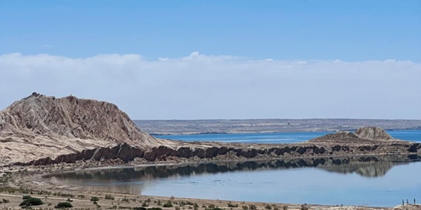 德令哈可鲁克湖风光