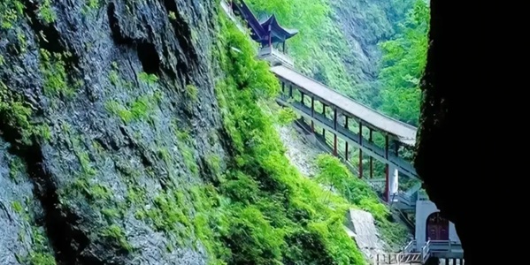 商州金丝峡峡谷风光全景