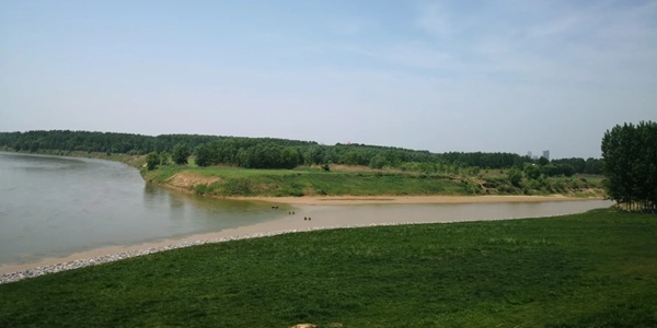 西安高陵泾渭分明自然景观航拍图