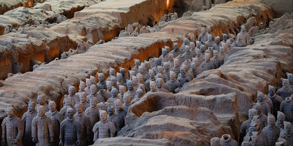 西安临潼秦始皇兵马俑一号坑军阵全景