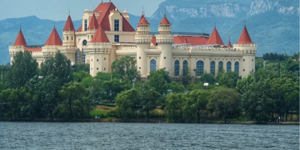 济南市莱芜区雪野湖风景区