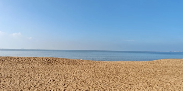 烟台市海阳市万米海滩浴场