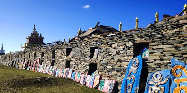 甘孜石渠县巴格玛尼墙