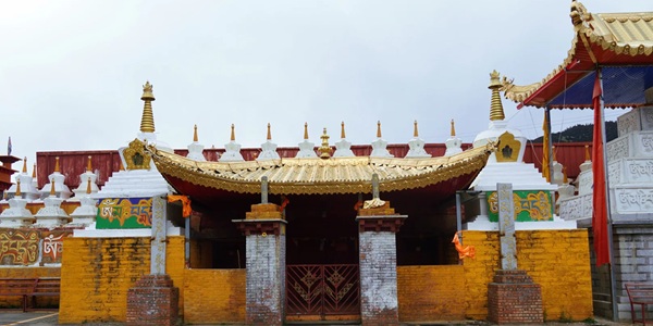 甘孜雅江县康巴汉子村