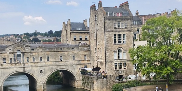 Pulteney Bridge and River Avon Weir Waterfall