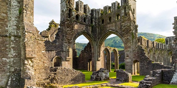 Llanthony Priory Panorama