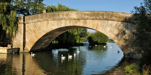 Cotswolds Lechlade Halfpenny Bridge and River Thames