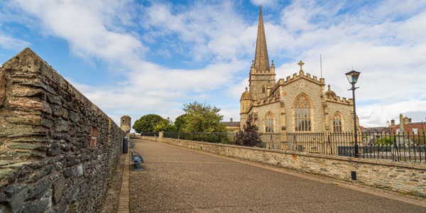St Columb's Cathedral 1633 Scottish Jacobean style cathedral with octagonal spire
