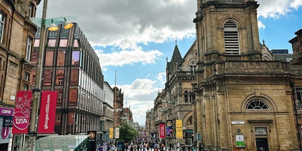 Panoramic view of Glasgow Buchanan Street pedestrian shopping street