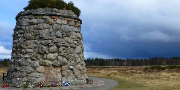 Culloden Battlefield vast moorland and memorial cairn