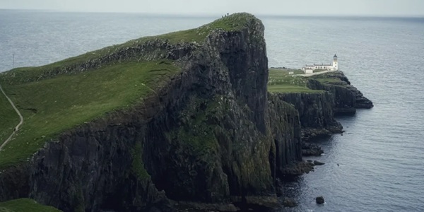 Isle of Skye magnificent mountains and coastline