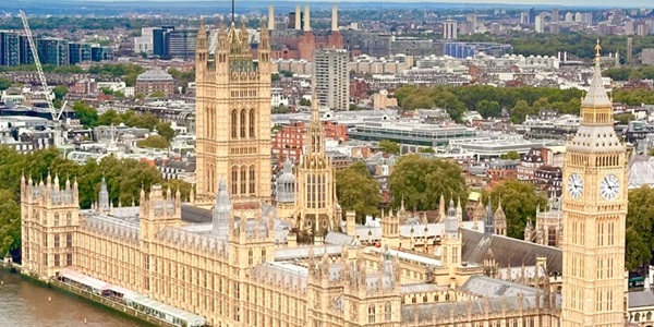 Panorama of Big Ben and Houses of Parliament in Westminster