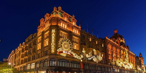 Knightsbridge London Harrods iconic facade