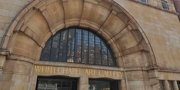 London Whitechapel Gallery and Market