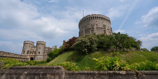 Windsor Castle panorama and millennium stone walls