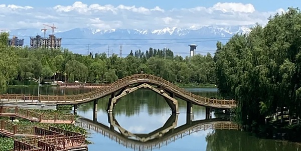 阿克苏市多浪河景区全景