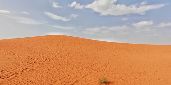 柯坪红沙漠全景