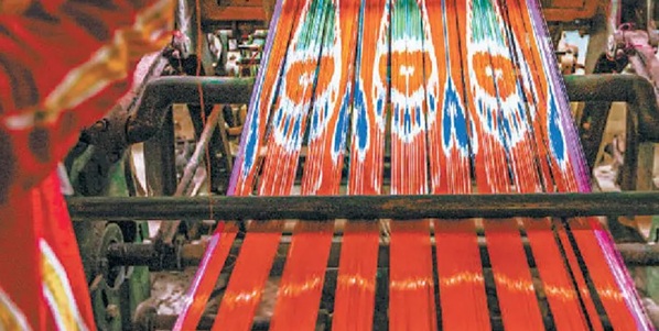 洛浦艾德莱斯绸制作