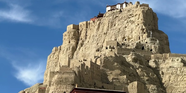 札达县古格王朝遗址全景